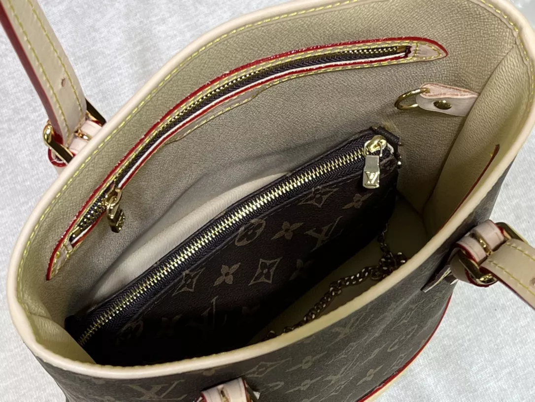 Efficient 7525 Louis Vuitton AAA Quality Shoulder Bags For Women - Image 8