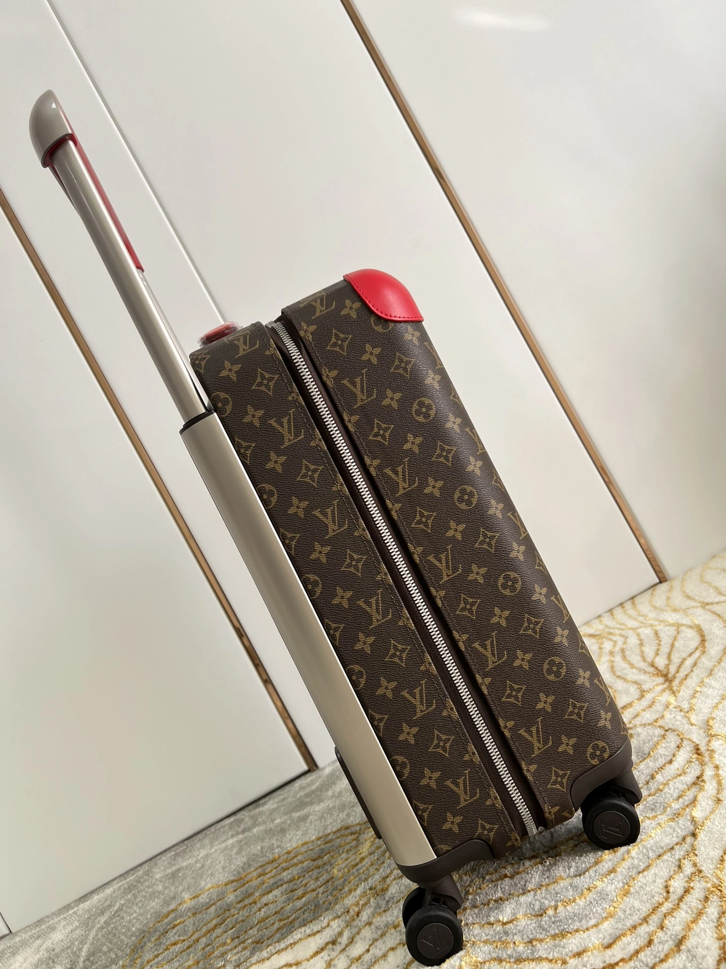 Efficient 8108 Louis Vuitton Luggage - Image 3