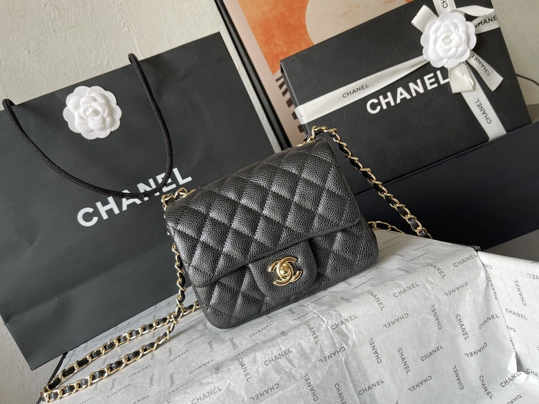 Efficient 8307 Chanel AAA Quality Messenger Bags For Women