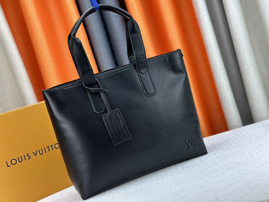 Efficient 8866 Louis Vuitton AAA Quality Handbags For Unisex