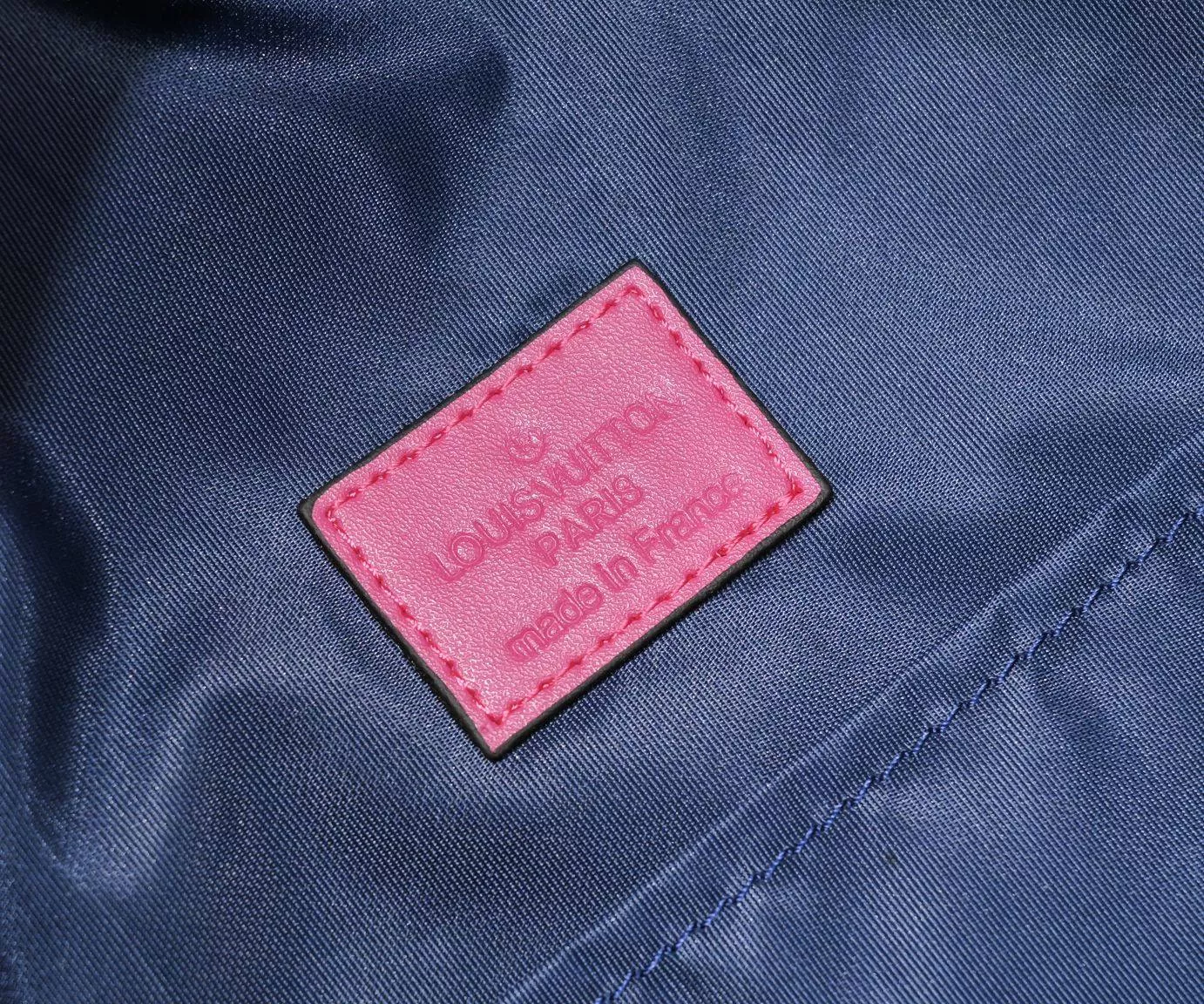 Elegant 4946 Louis Vuitton AAA Quality Backpacks - Image 7