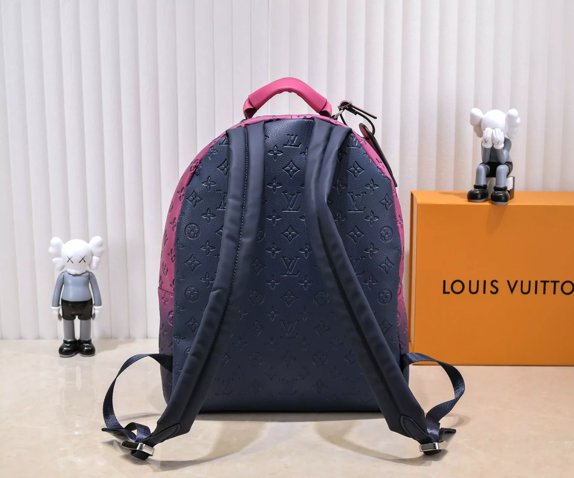Elegant 4946 Louis Vuitton AAA Quality Backpacks - Image 8