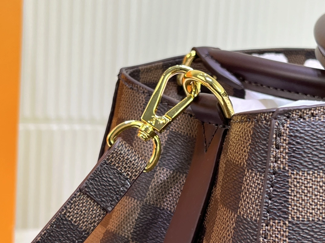 Elegant 5638 Louis Vuitton AAA Quality Handbags For Women - Image 4