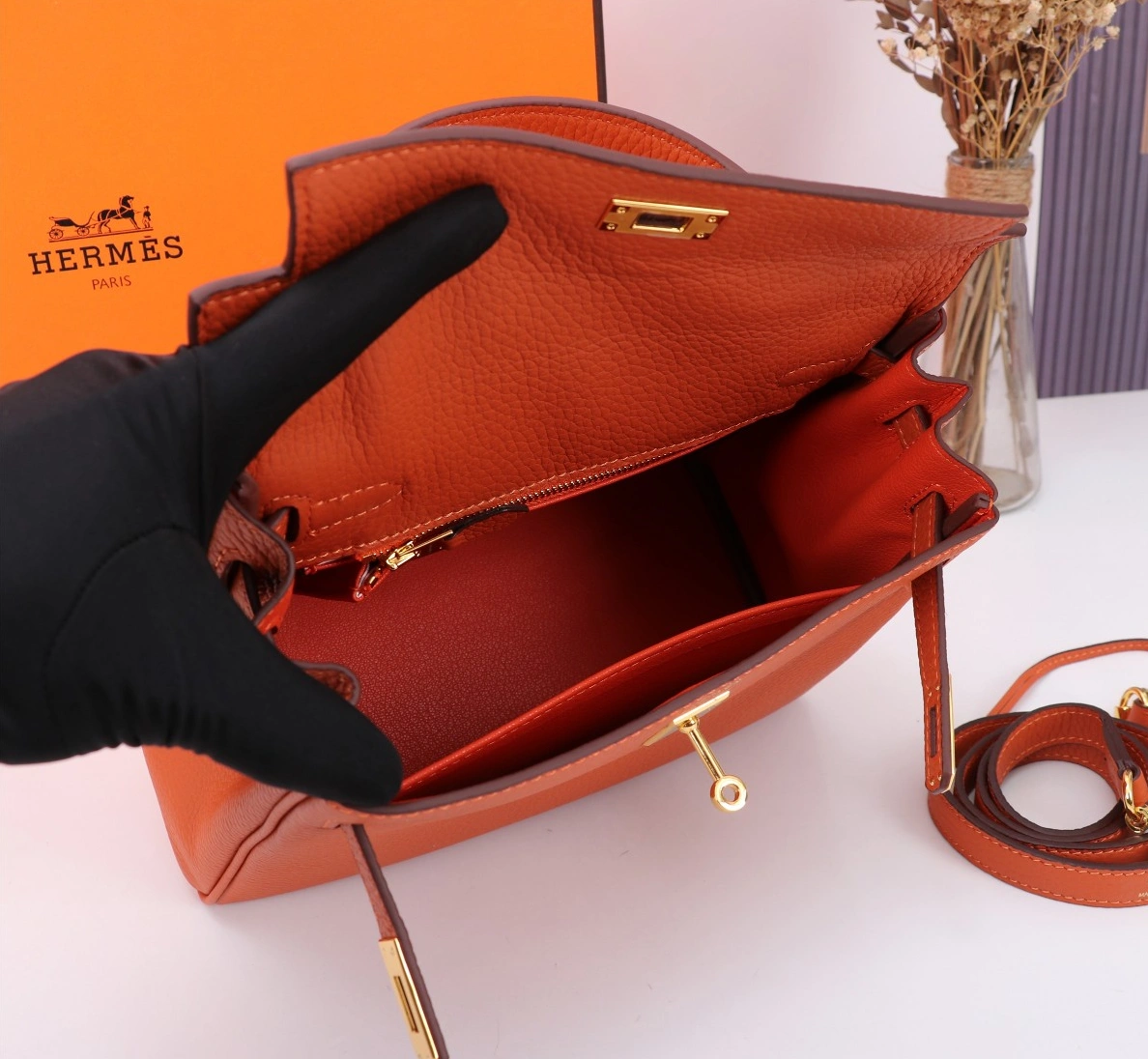 Elegant 7772 Hermes AAA Quality Handbags For Women - Image 8