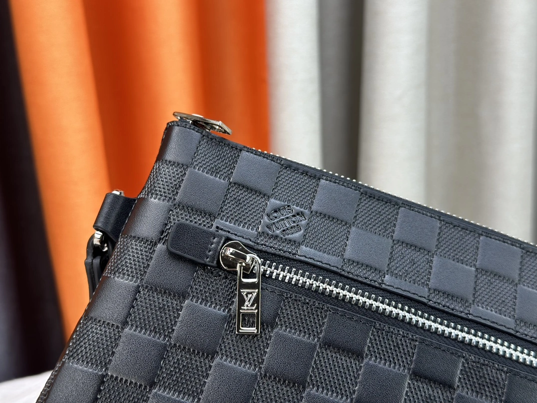 Elegant 7815 Louis Vuitton LV Wallets For Unisex - Image 7