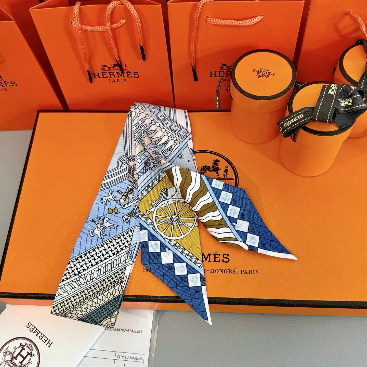 Elegant 7901 Hermes Silk Scarf