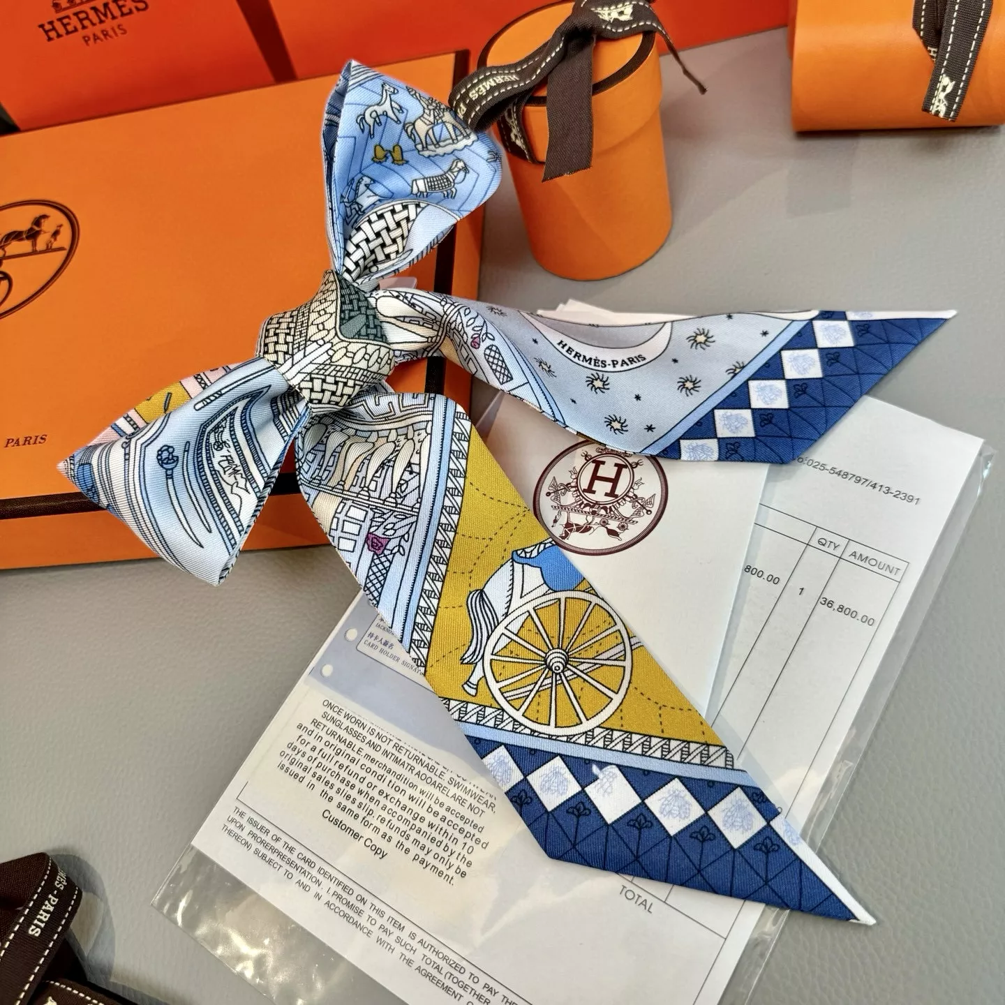 Elegant 7901 Hermes Silk Scarf - Image 3