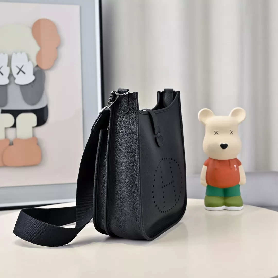 Elegant 9473 Hermes AAA Quality Messenger Bags For Women