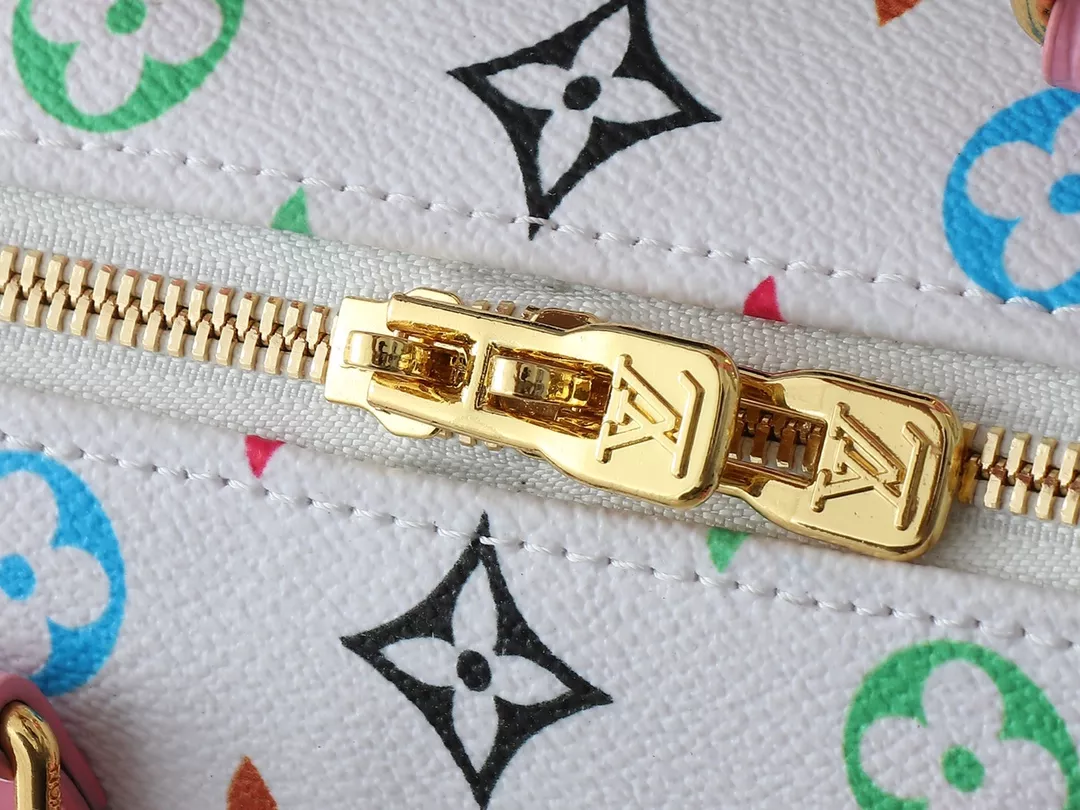 EyeCatching 1026 Louis Vuitton AAA Quality Messenger Bags For Women - Image 6