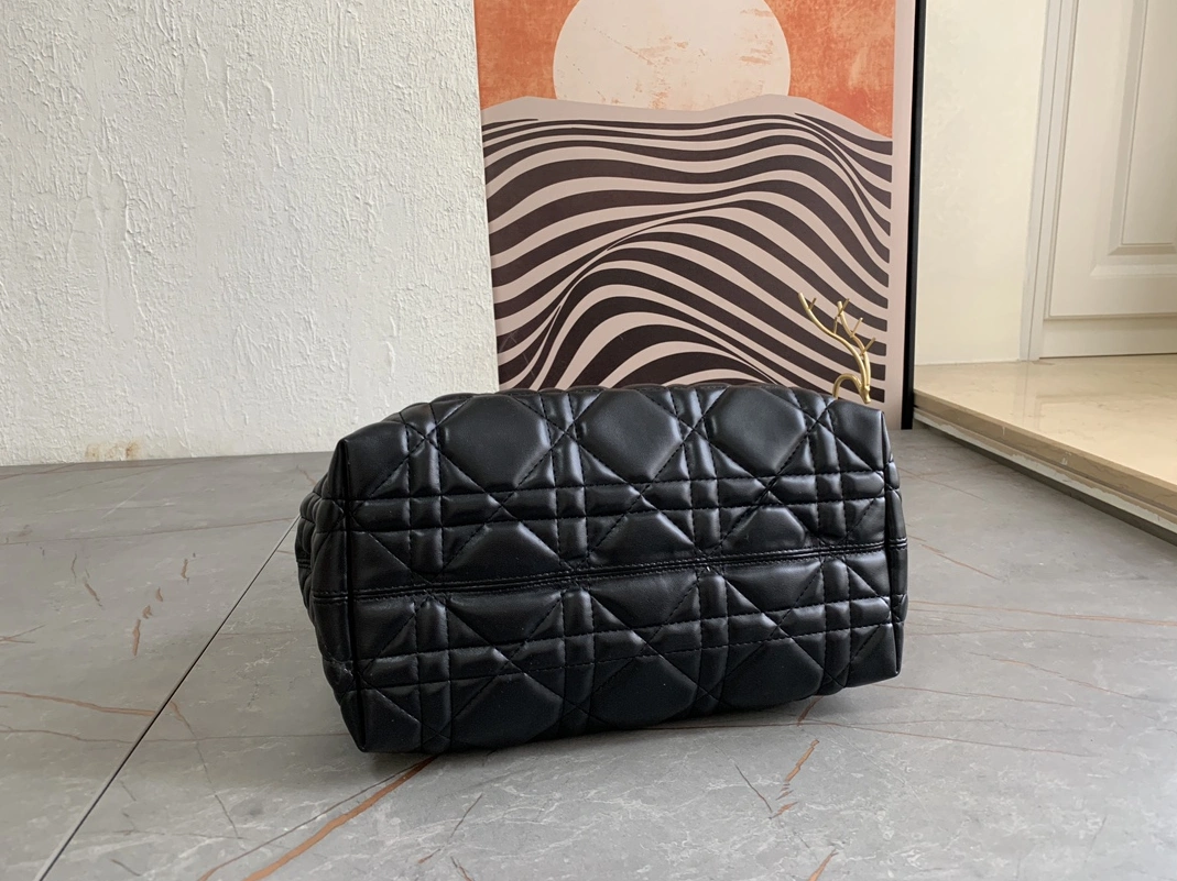 EyeCatching 2284 Christian Dior AAA Quality Handbags For Women - Image 6