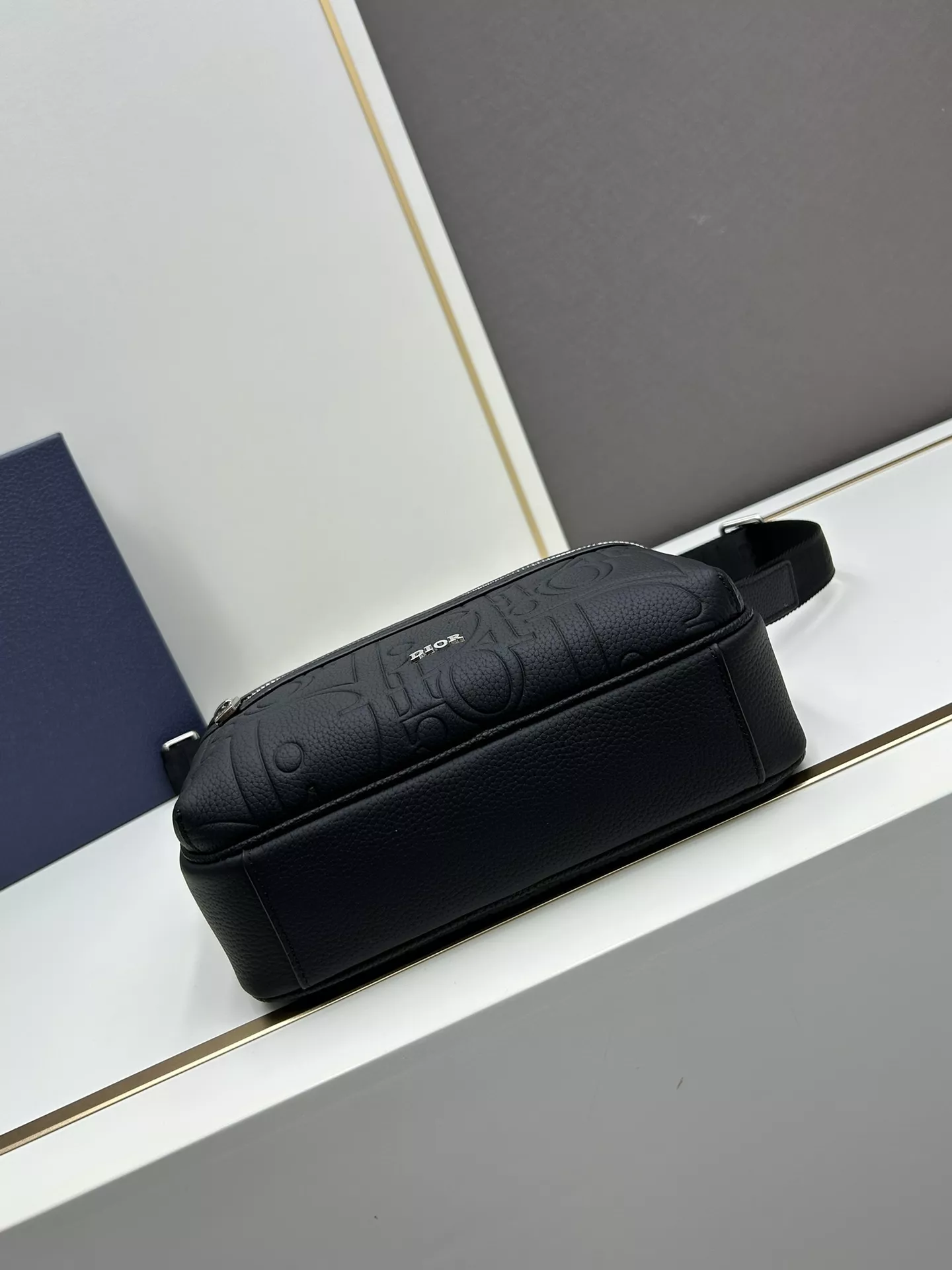 EyeCatching 7033 Christian Dior AAA Quality Messenger Bags For Unisex - Image 6