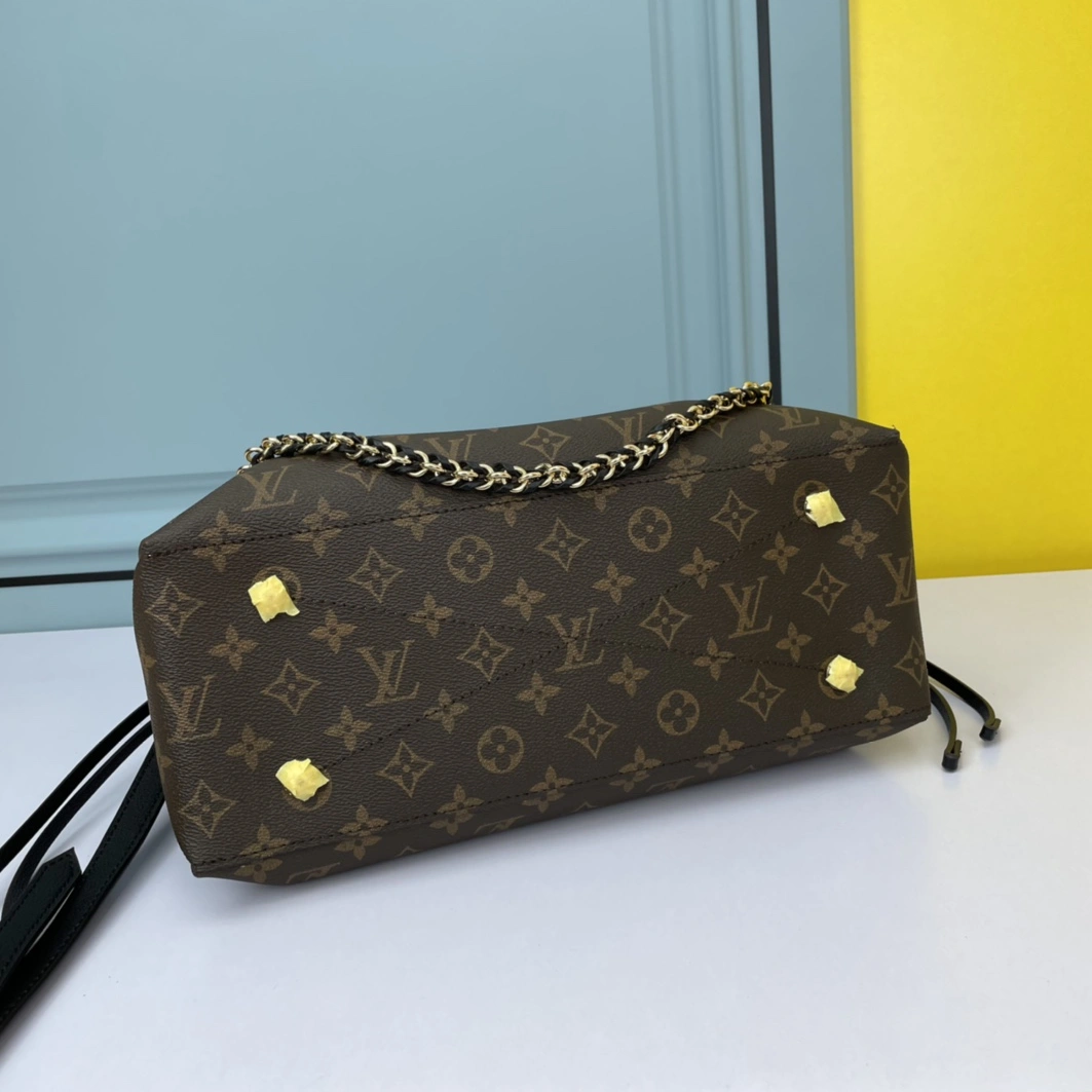 EyeCatching 7791 Louis Vuitton AAA Quality Handbags For Women - Image 4