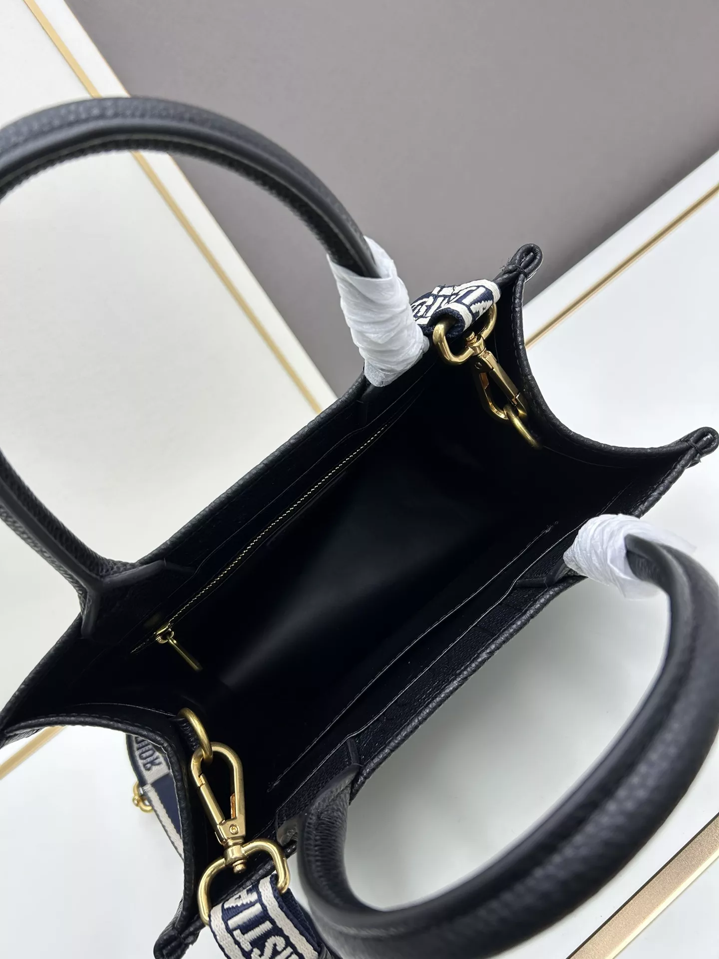 Fashionable 5451 Christian Dior AAA Quality Tote-Handbags For Women - Image 7