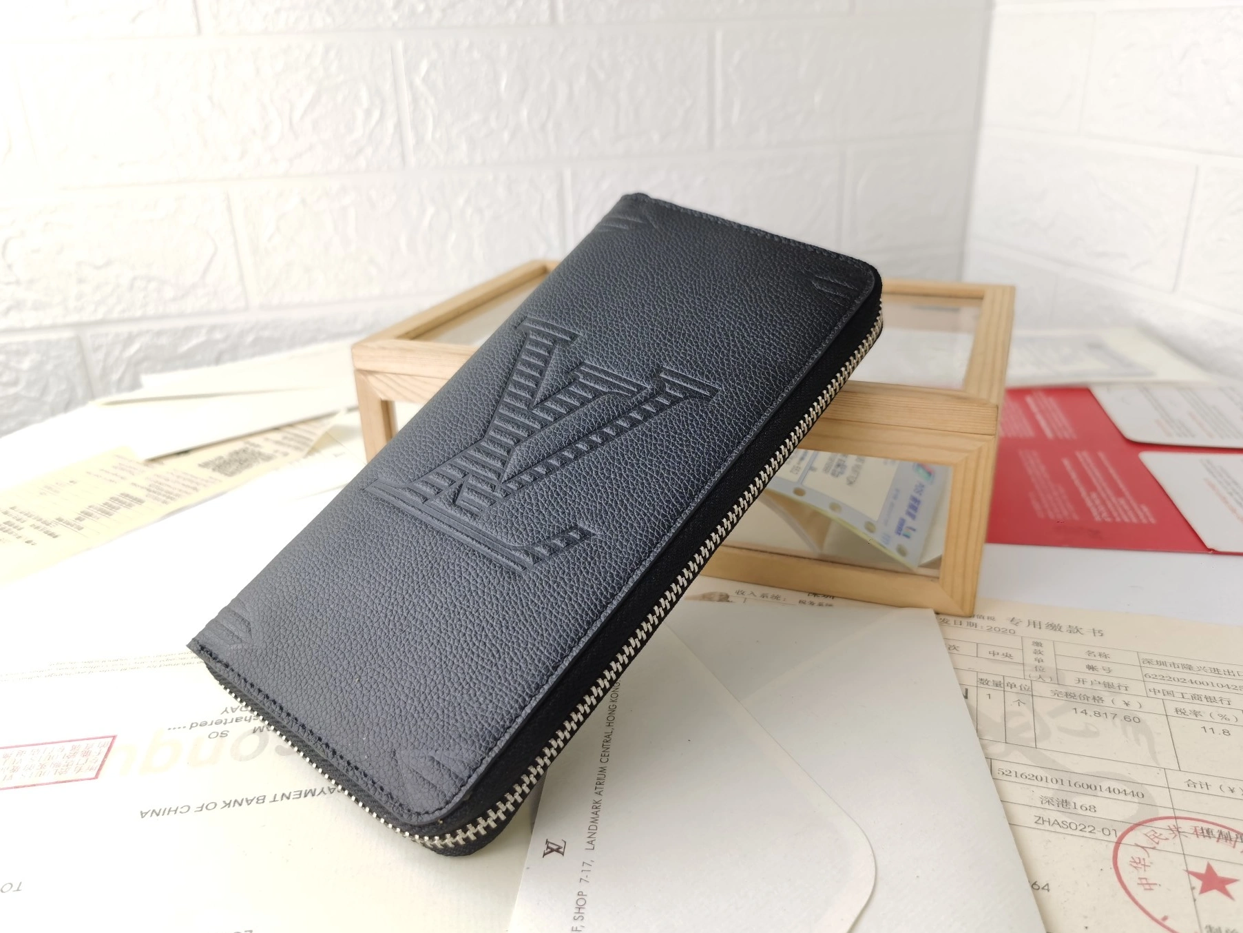 Flexible 2828 Louis Vuitton LV Card Case For Unisex