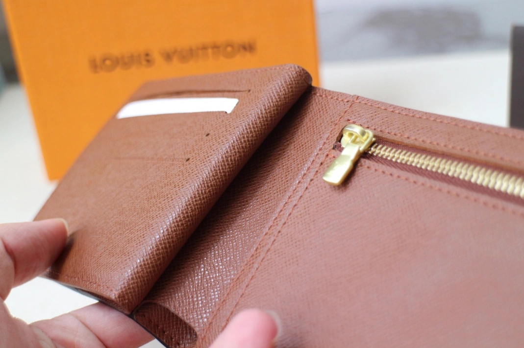 Flexible 8473 Louis Vuitton AAA Quality Wallets - Image 7
