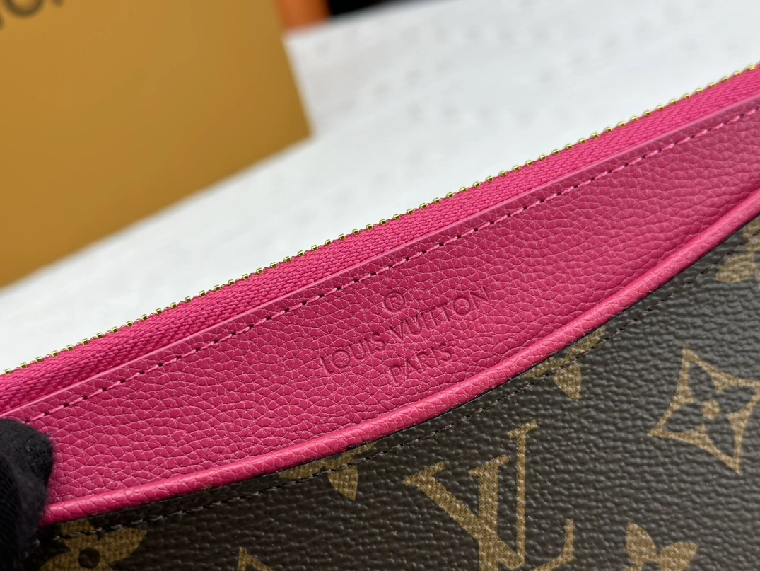 Flexible 9183 Louis Vuitton LV Wallets In Rose Red - Image 6