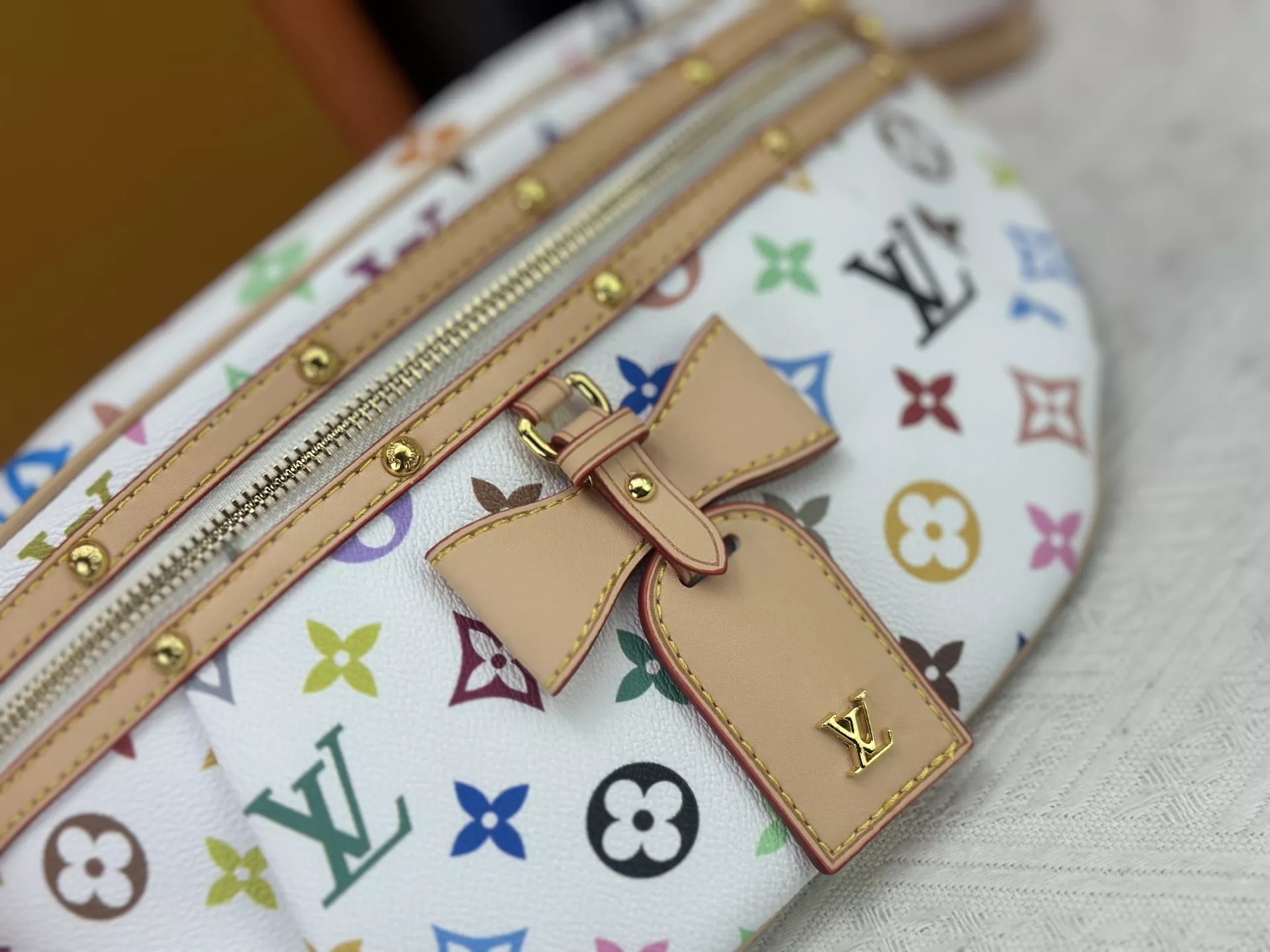 Functional 6678 Louis Vuitton AAA Quality Messenger Bags For Women - Image 4