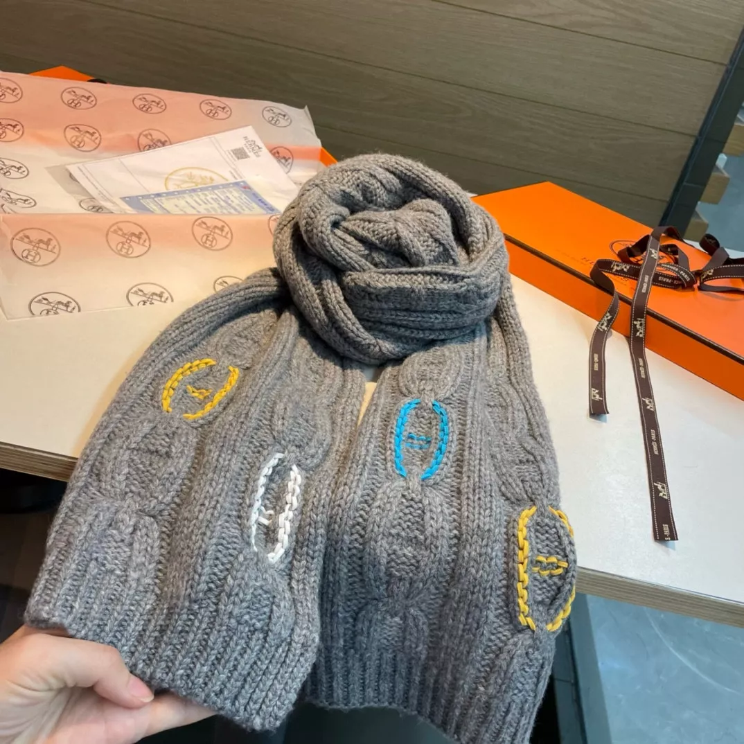 GoAnywhere 1894 Hermes Scarf For Women - Image 5