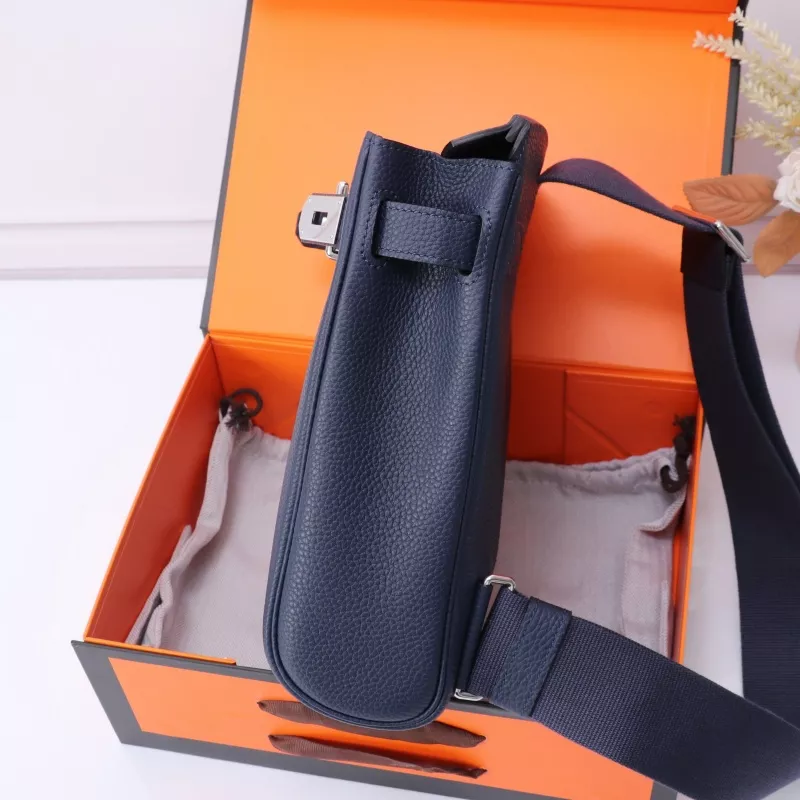 GoAnywhere 398 Hermes AAA Quality Messenger Bags In Navy For Unisex - Image 6