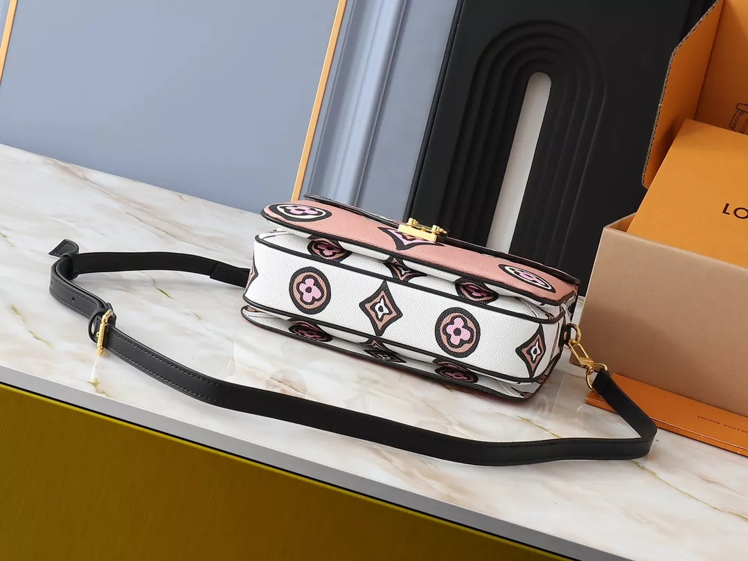 GoAnywhere 5357 Louis Vuitton AAA Quality Messenger Bags For Women - Image 4