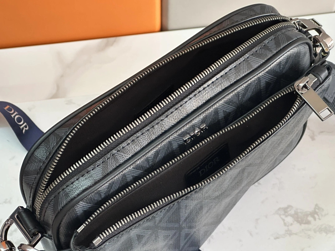 GoAnywhere 6687 Christian Dior AAA Man Messenger Bags - Image 7