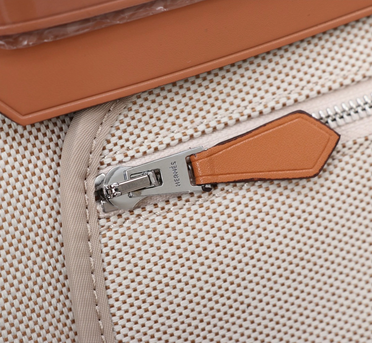 GoAnywhere 7112 Hermes AAA Quality Handbags For Women - Image 3