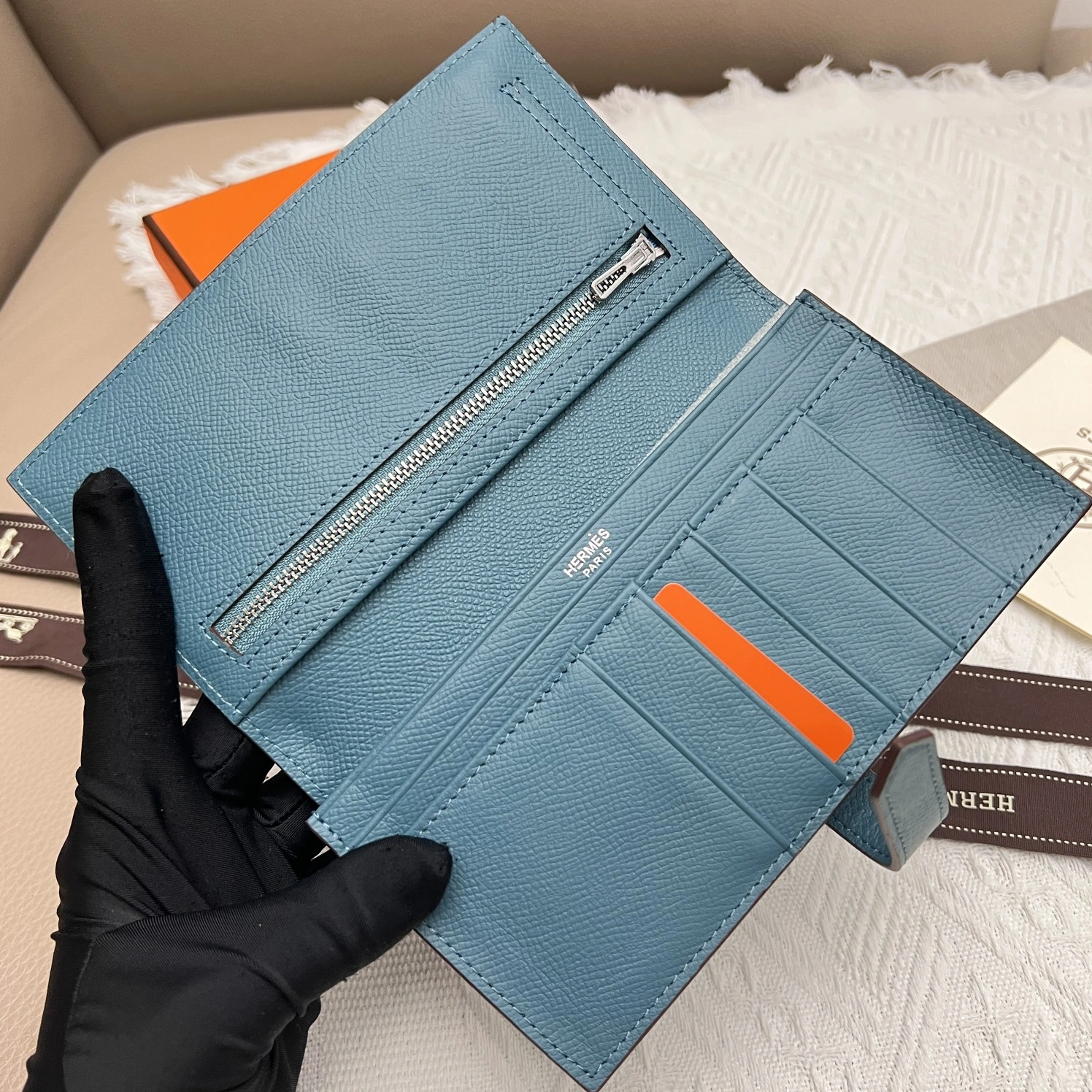 GoAnywhere 8029 Hermes AAA Quality Wallets - Image 6