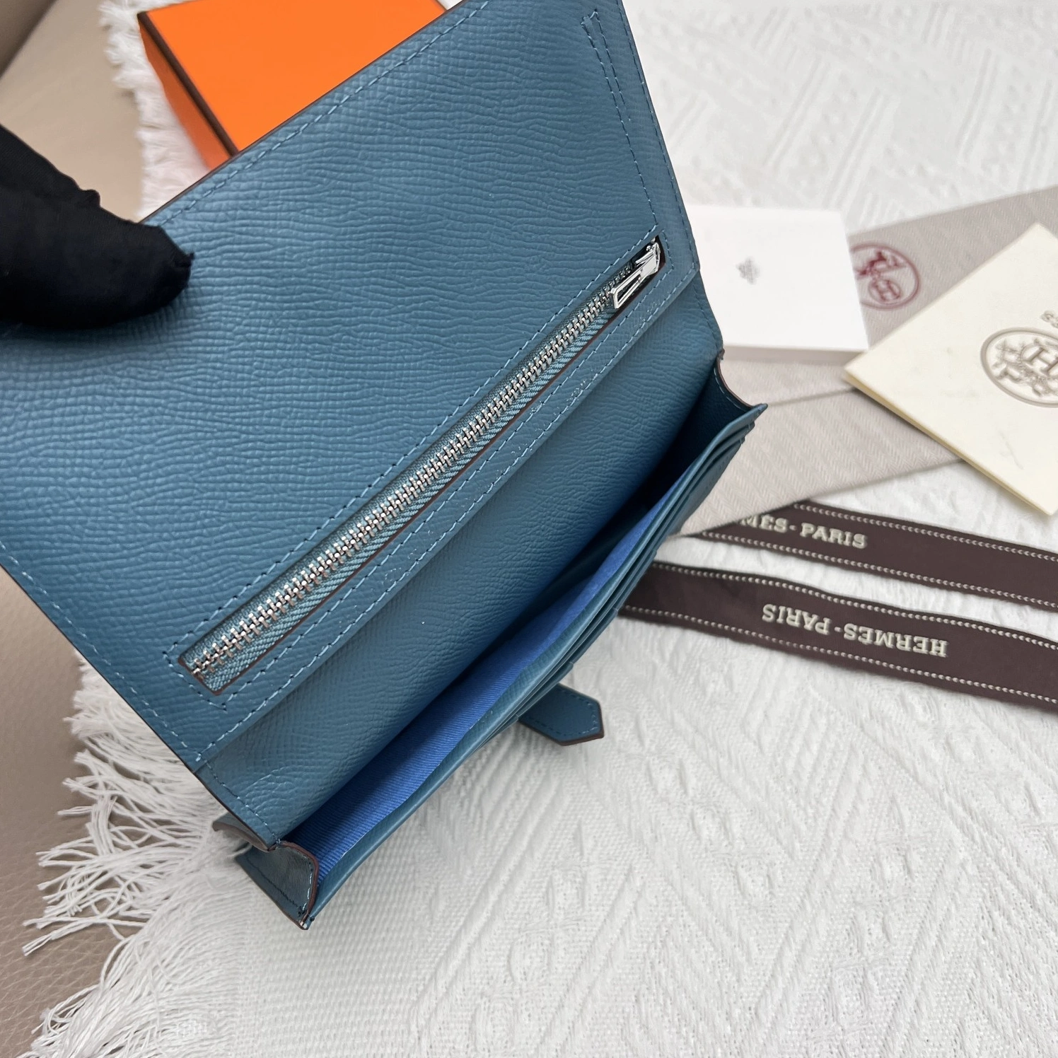 GoAnywhere 8029 Hermes AAA Quality Wallets - Image 7