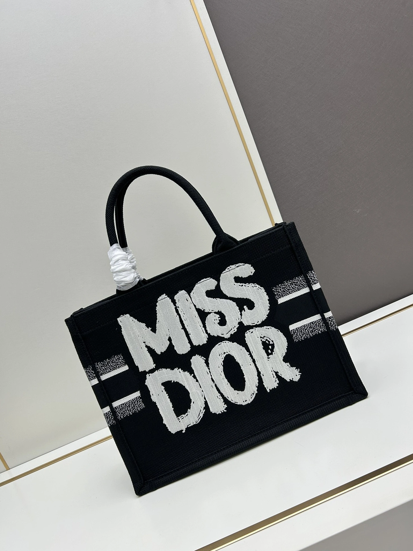 GoodFit 3342 Christian Dior AAA Quality Tote-Handbags For Women - Image 3