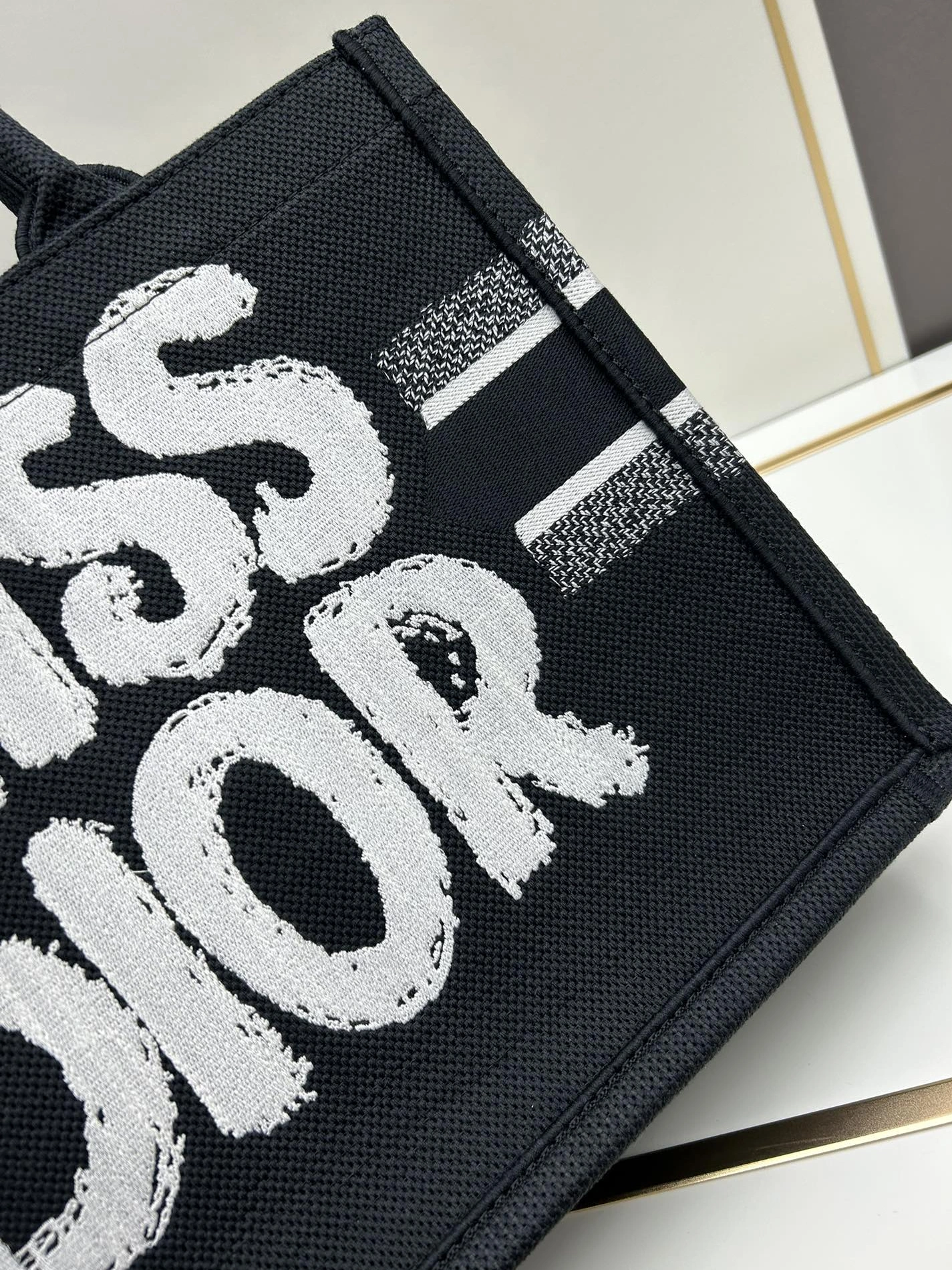 GoodFit 3342 Christian Dior AAA Quality Tote-Handbags For Women - Image 6