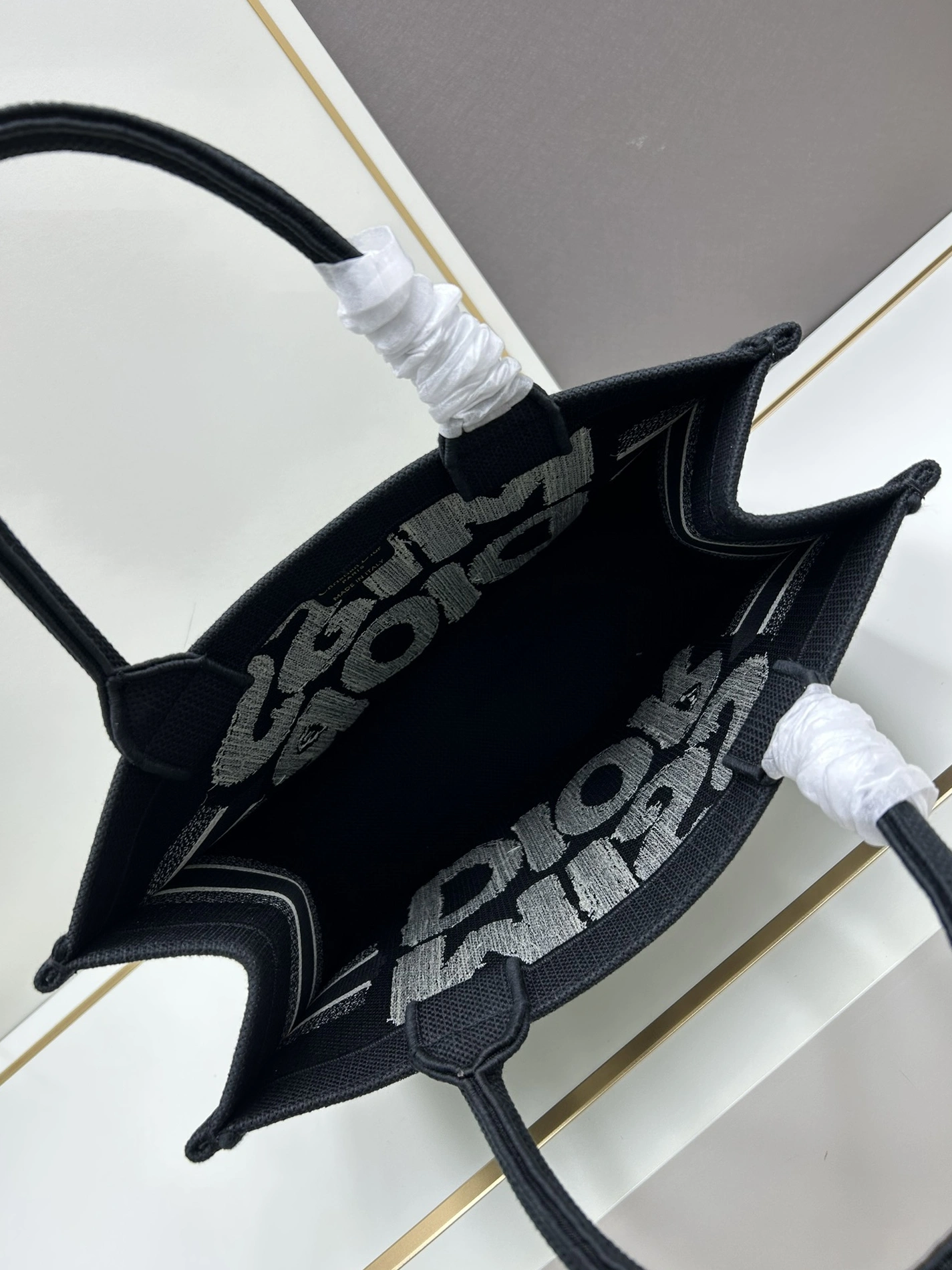 GoodFit 3342 Christian Dior AAA Quality Tote-Handbags For Women - Image 7