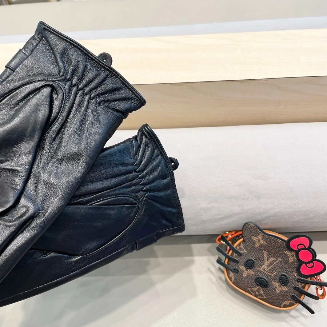 GoodFit 7815 Christian Dior Gloves For Men - Image 7