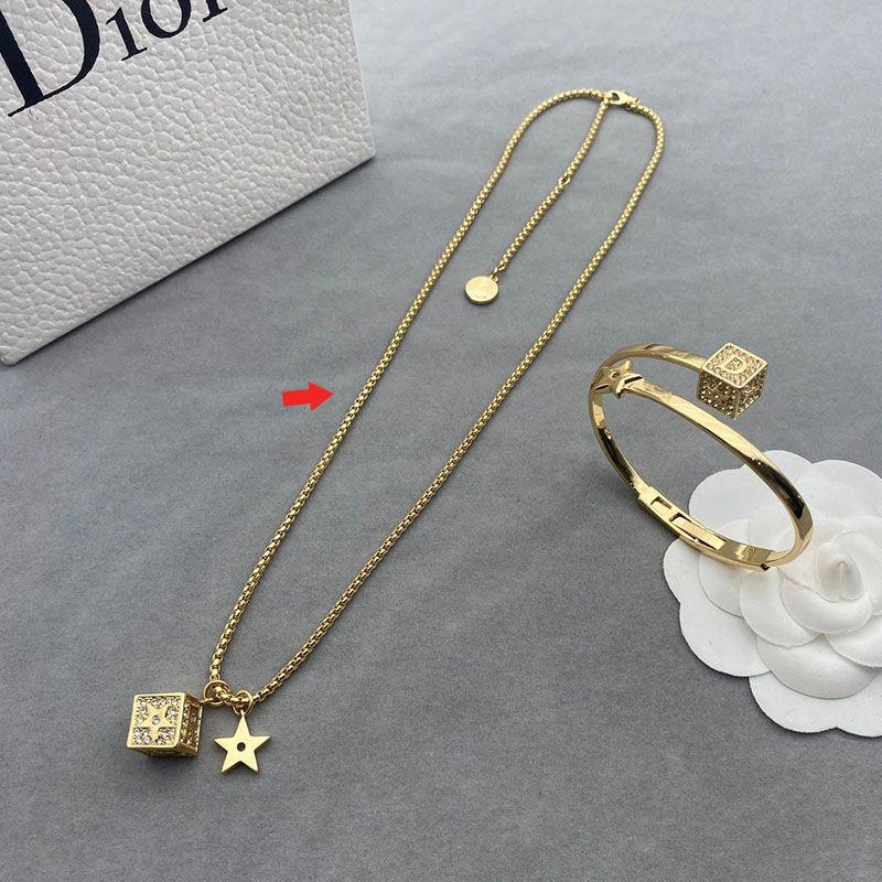 GoodFit 9558 Diorevolution Necklace Gold-Finish Metal with White Crystals Gold - Image 3