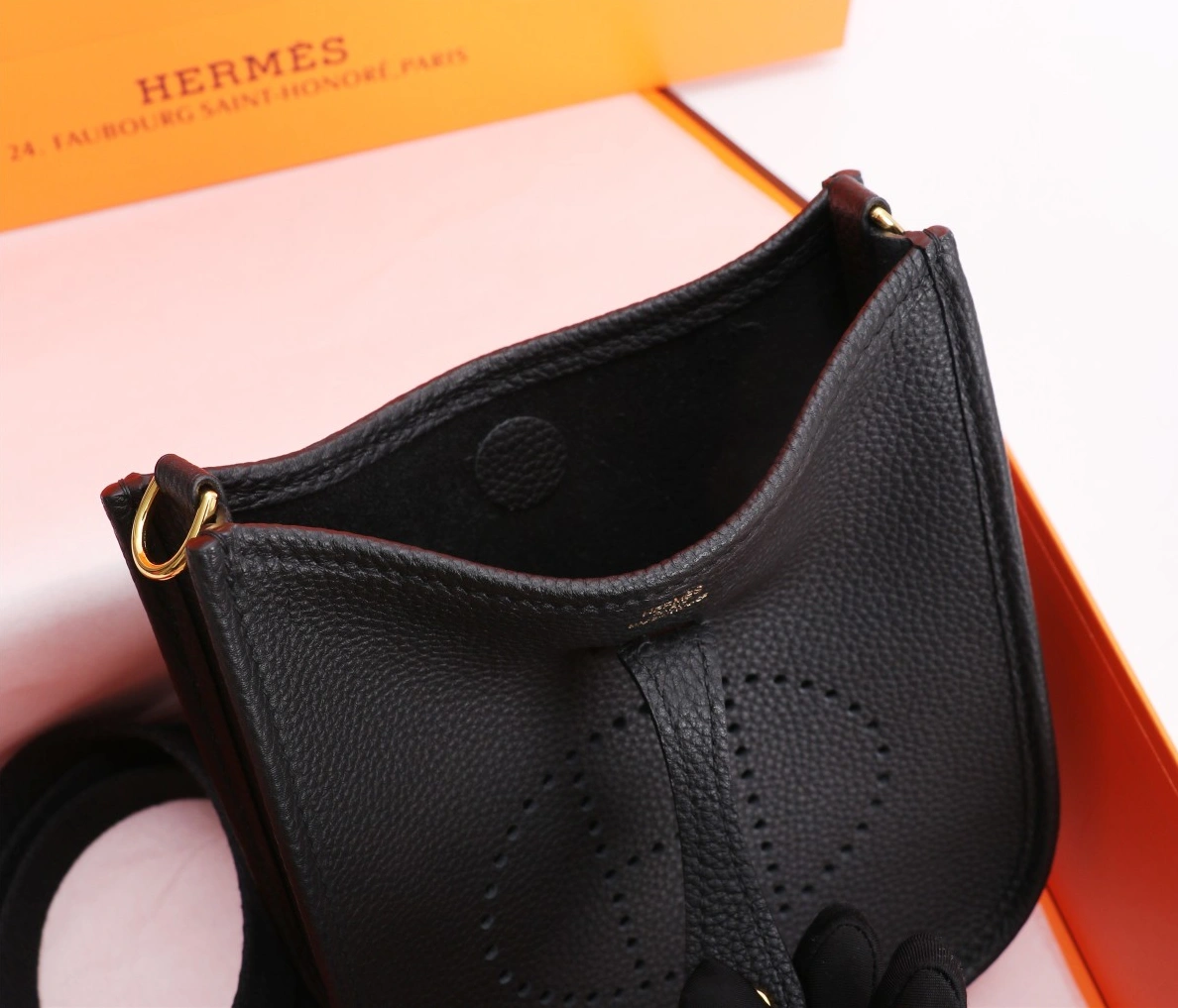 Hermes AAA Quality Messenger Bags For Women Durable 9676 - Image 8