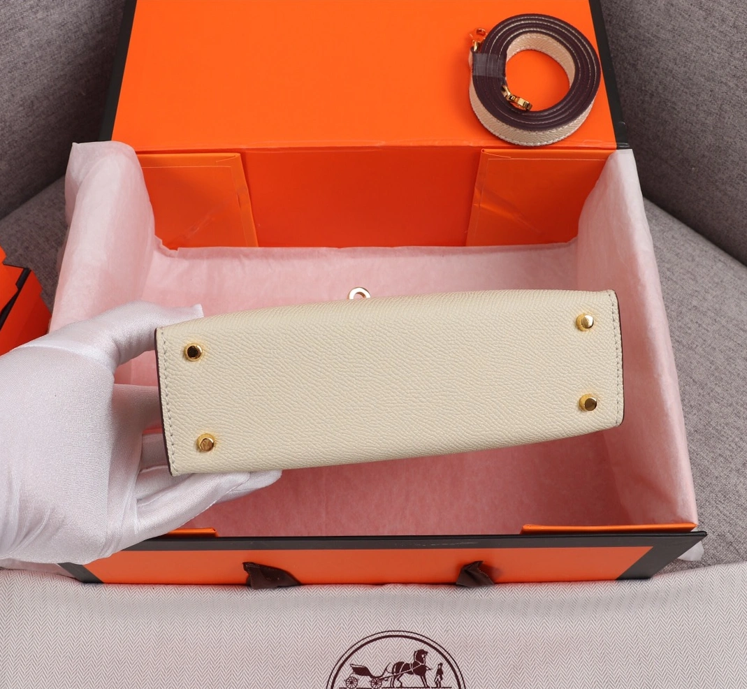 Hermes AAA Quality Messenger Bags For Women StreetReady 2885 - Image 4