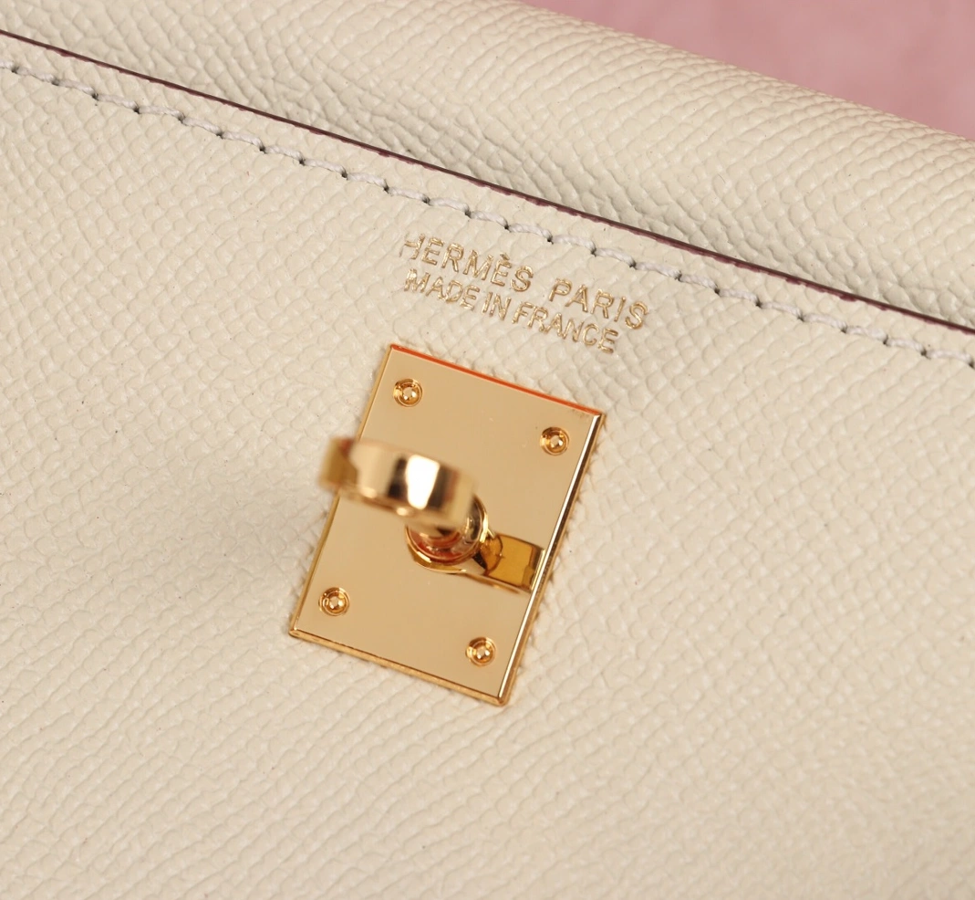 Hermes AAA Quality Messenger Bags For Women StreetReady 2885 - Image 6