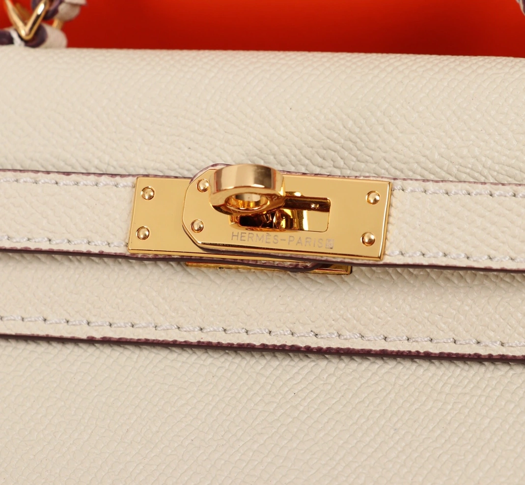 Hermes AAA Quality Messenger Bags For Women StreetReady 2885 - Image 7