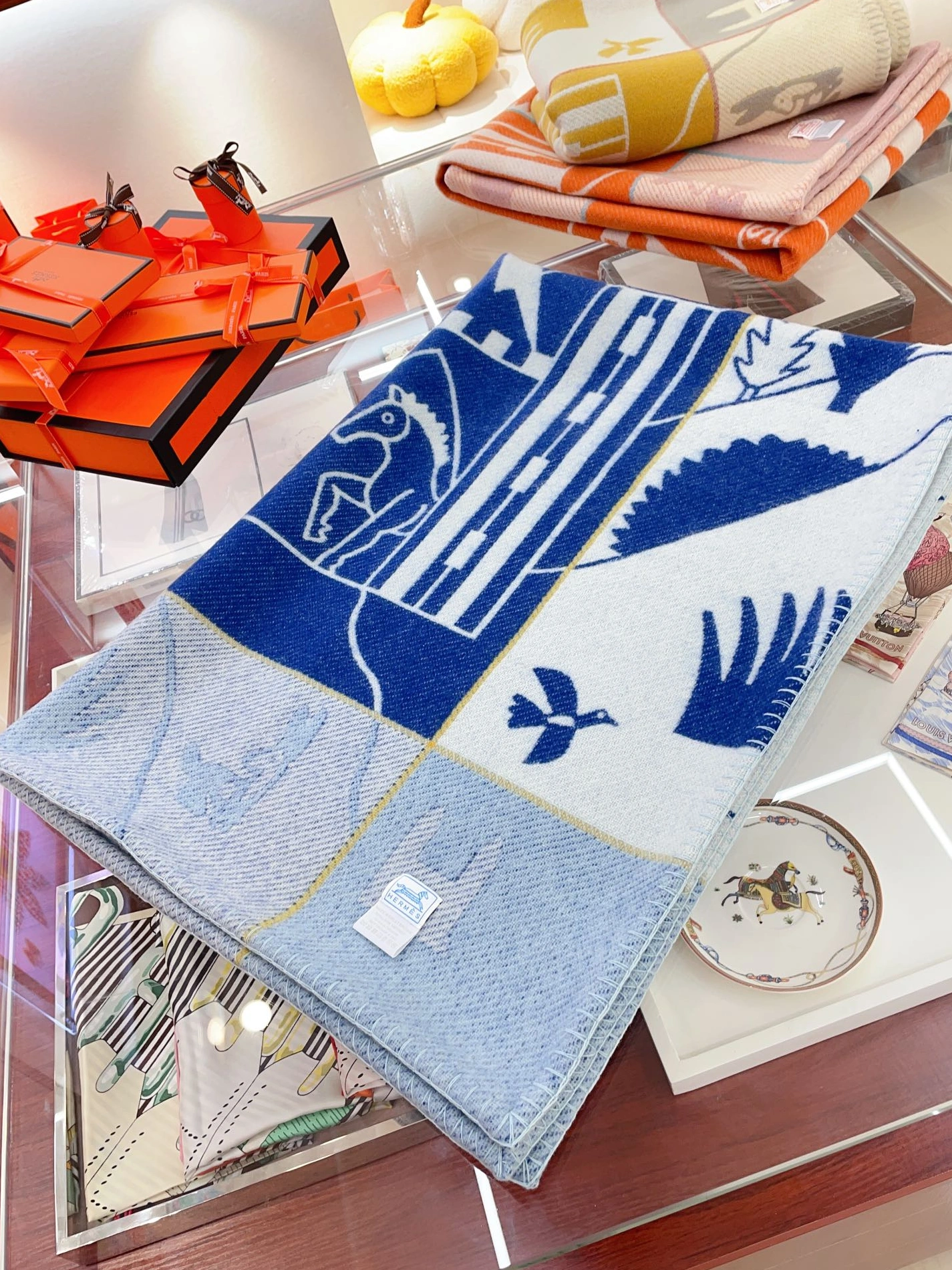 Hermes Blanket Versatile 4931 - Image 3