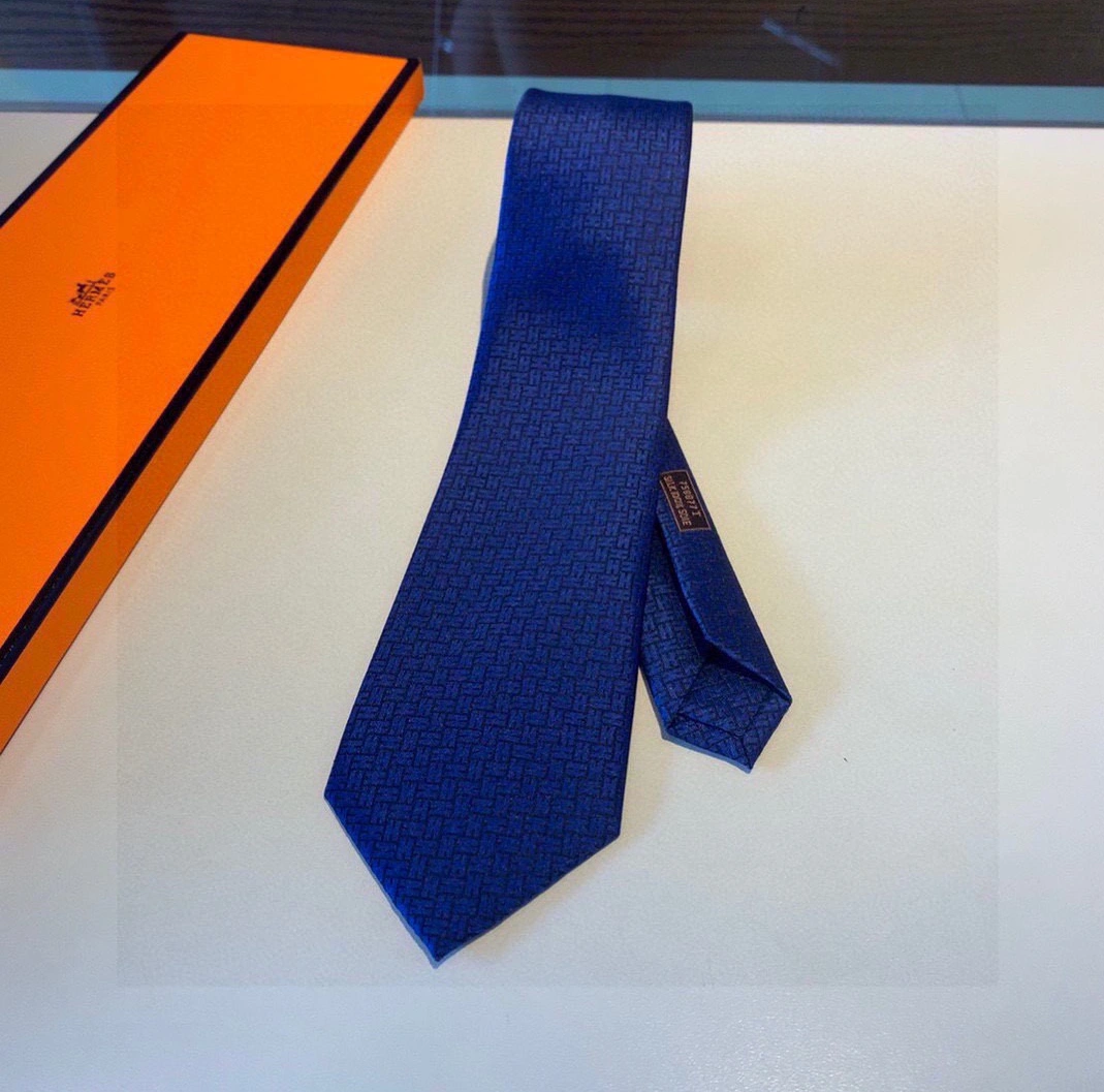 Hermes Necktie For Men Practical 4303 - Image 3