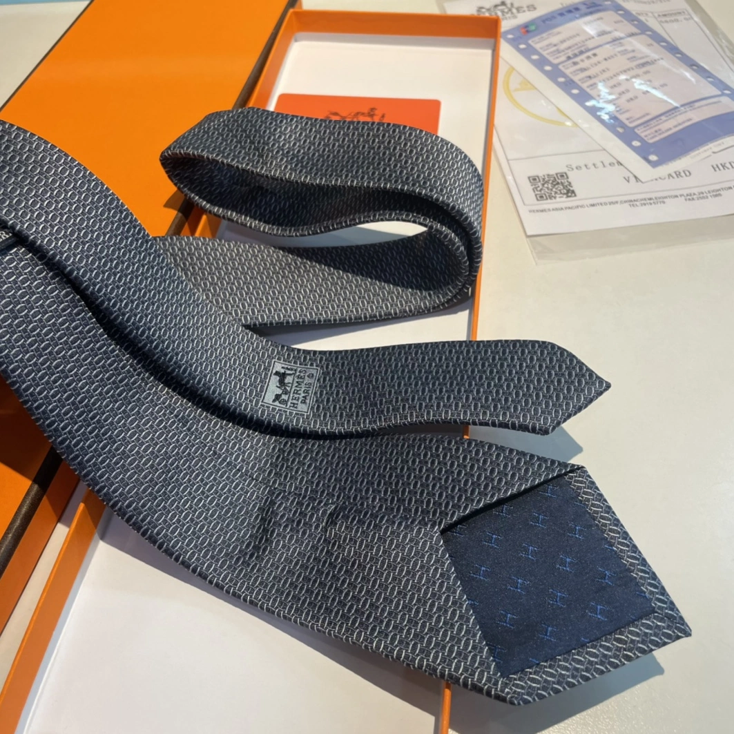 Hermes Necktie For Men Sophisticated 7561 - Image 4