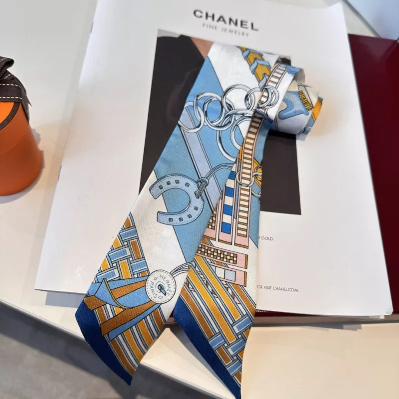 Hermes Silk Scarf Flexible 6688 - Image 5