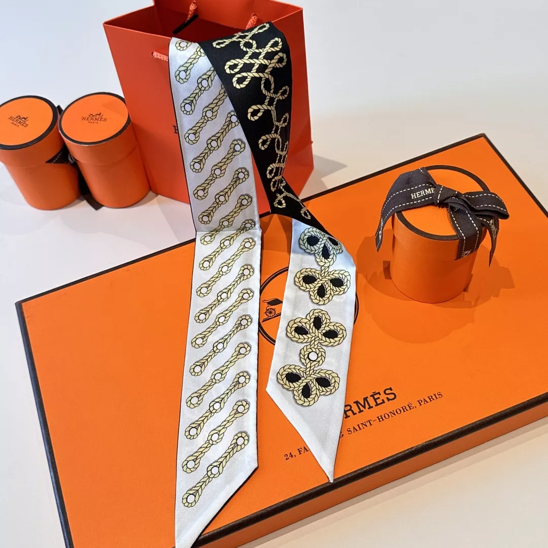 Hermes Silk Scarf SmartChoice 5786 - Image 3