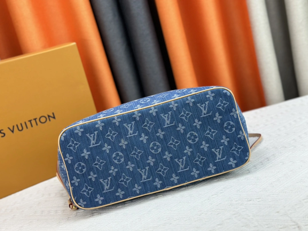 HighQuality 7869 Louis Vuitton AAA Quality Shoulder Bags For Women - Image 5