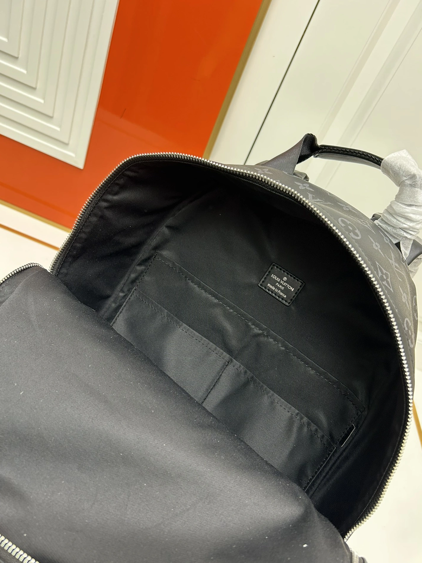 Louis Vuitton AAA Quality Backpacks For Unisex Breathable 8482 - Image 8