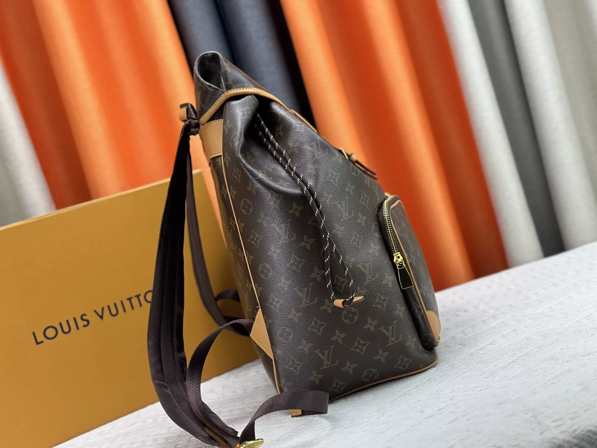 Louis Vuitton AAA Quality Backpacks For Unisex Popular 2886
