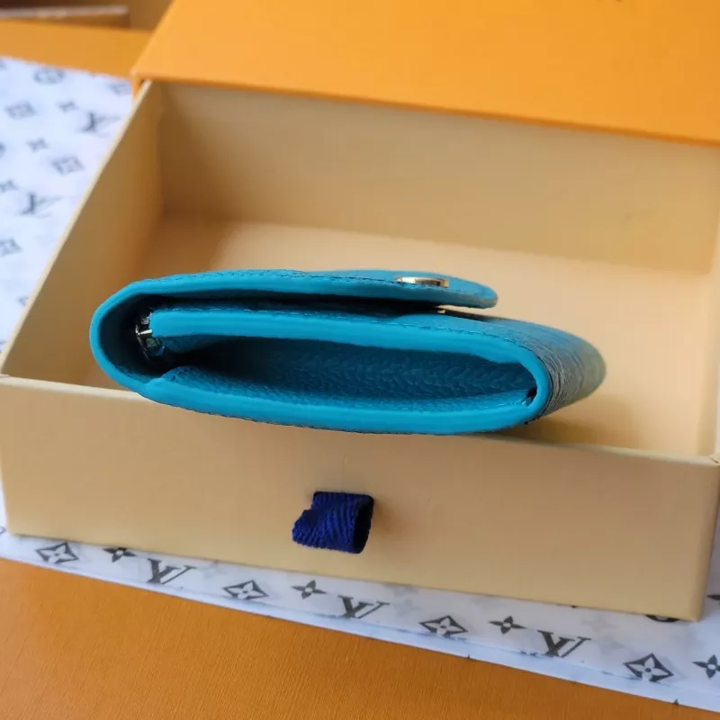 Louis Vuitton AAA Quality Card Case EyeCatching 2535 - Image 3