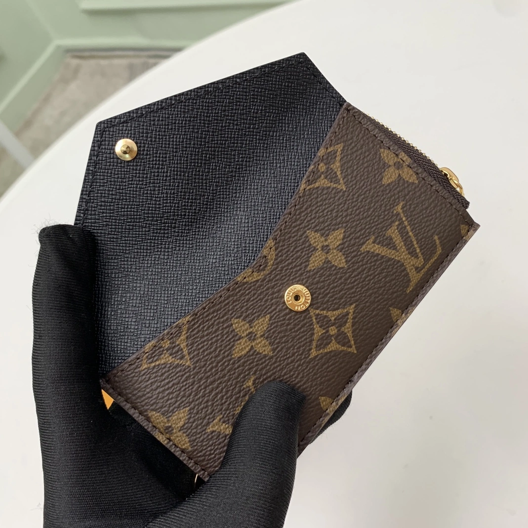 Louis Vuitton AAA Quality Card Case For Women Modern 7593 - Image 3