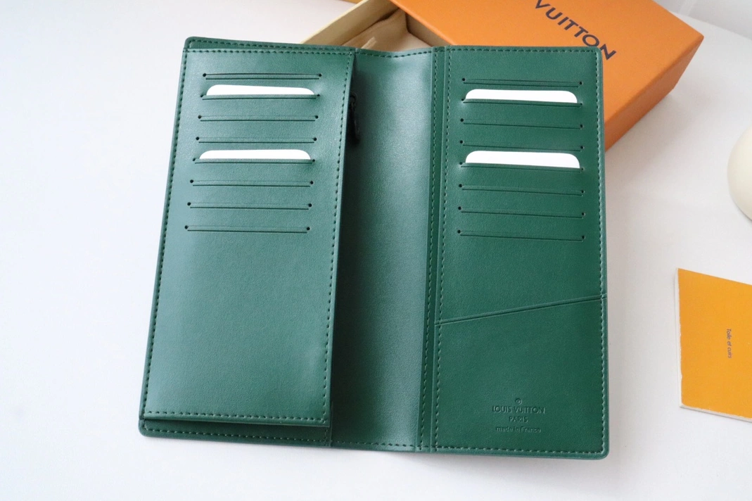 Louis Vuitton AAA Quality Card Case GoodFit 5610 - Image 4