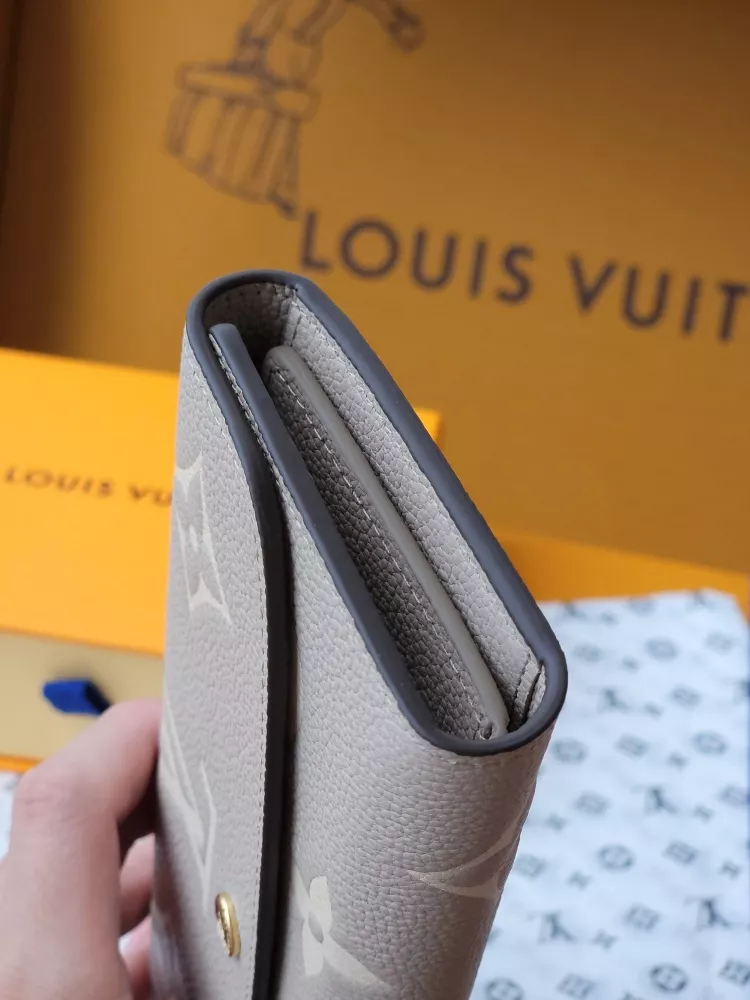 Louis Vuitton AAA Quality Card Case Sleek 1107 - Image 5