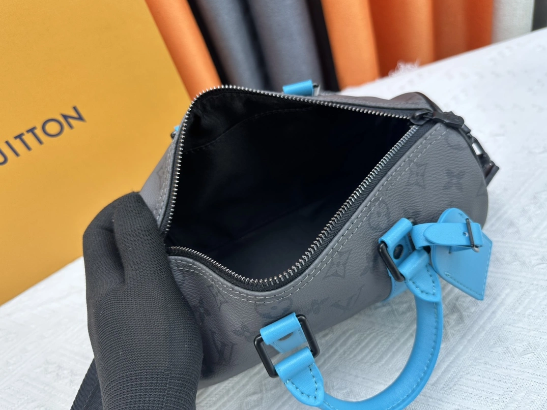 Louis Vuitton AAA Quality Handbags For Unisex EasyMatch 9623 - Image 8